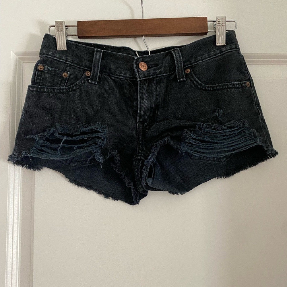 Levi’s Black Jean Shorts - Picture 2 of 7